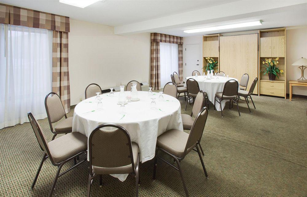Holiday Inn Coralville - Iowa City By Ihg Удобства фото